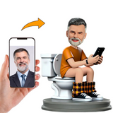 Muñecos Personalizados 3d Hombre Dvertido Sentado en un Inodoro con Camiseta Naranja