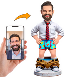 Figuras Personalizadas Hombre Gracioso Quitándose los Pantalones con Pantalones Cortos